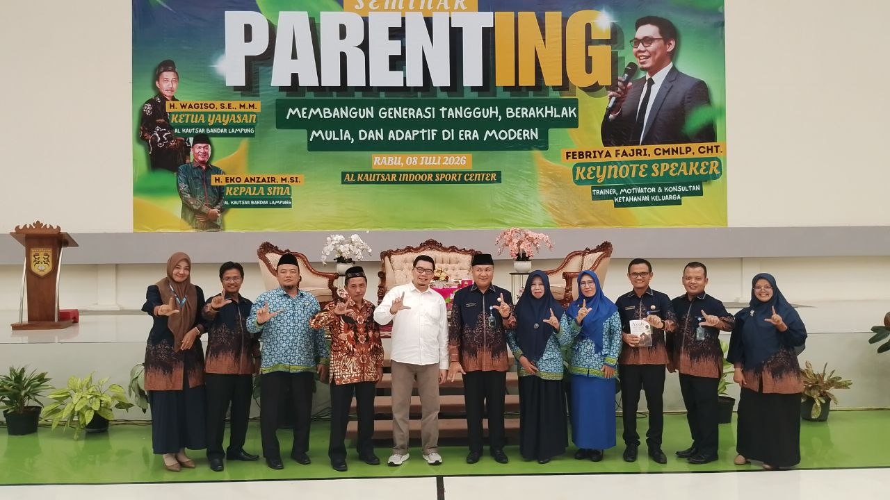 seminar parenting SMA Al-Kautsar Bandar Lampung