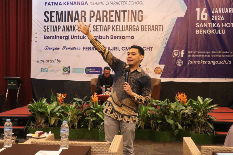 seminar parenting di sdit fatma kenanga bengkulu